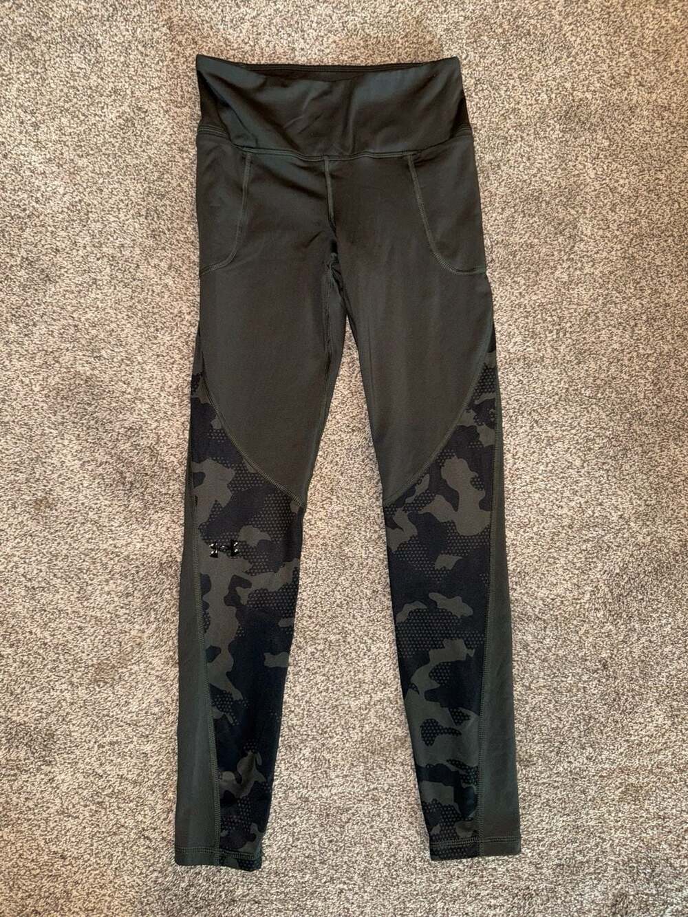 Under Armour ColdGear Compression Leggings Women's Size Small Green Camo